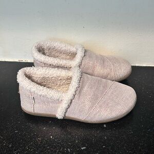 TOMS Kids House Girls Slippers